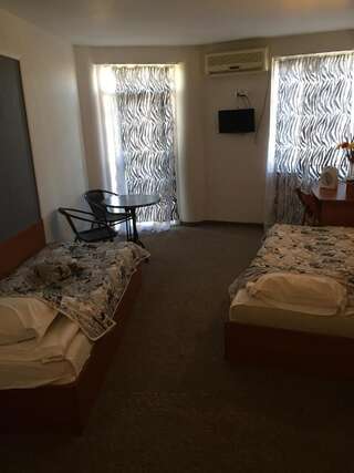 Отель Отель Морской Конек Бургас Двухместный номер с 1 кроватью или 2 отдельными кроватями-18